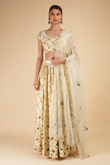 Ivory Scallop Lehenga43 video